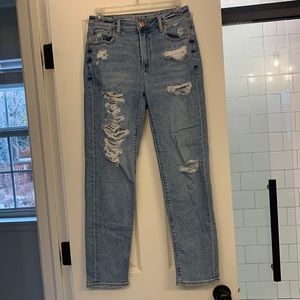 American Eagle Mom Jeans